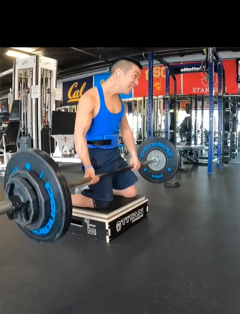 athlete steve f doing a deadlift